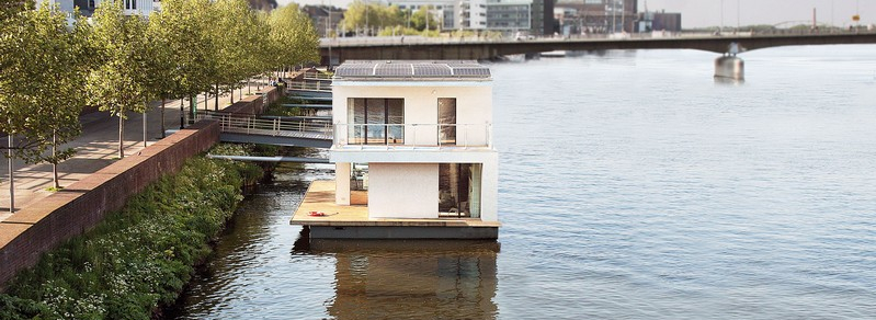 A fully self-sustaining passivehaus... that floats!