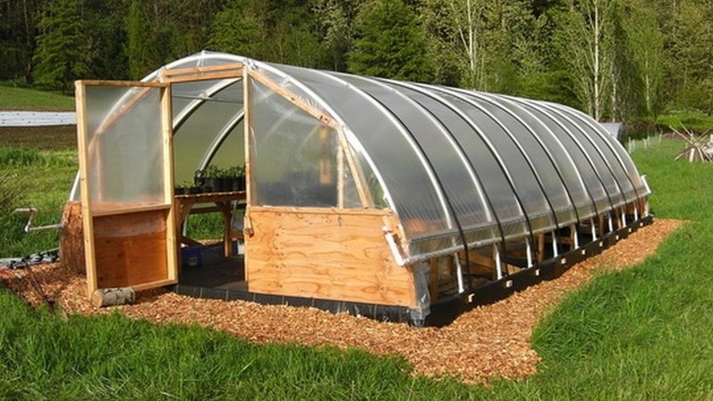 DIY Hoop Greenhouse