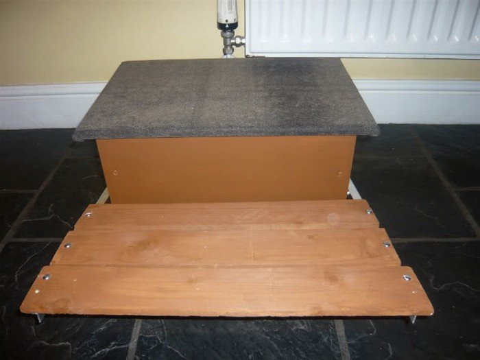 Treadle Chicken Feeder