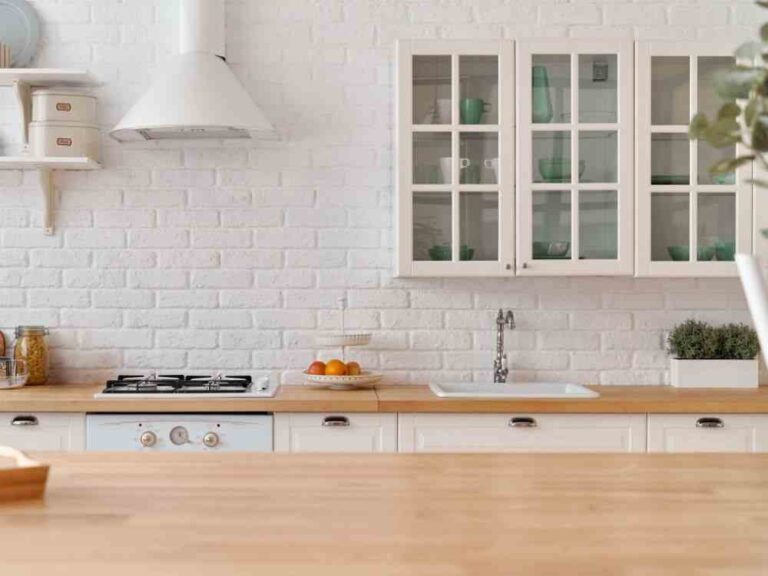 An image of a minimal kitchen counter decor style.