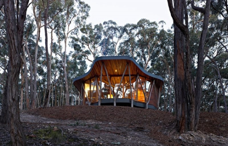The Trunk House - Victoria, Australia by Paul Morgan Architects