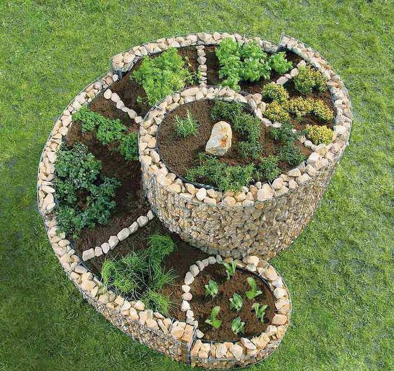 How cool is this spiral herb planter!