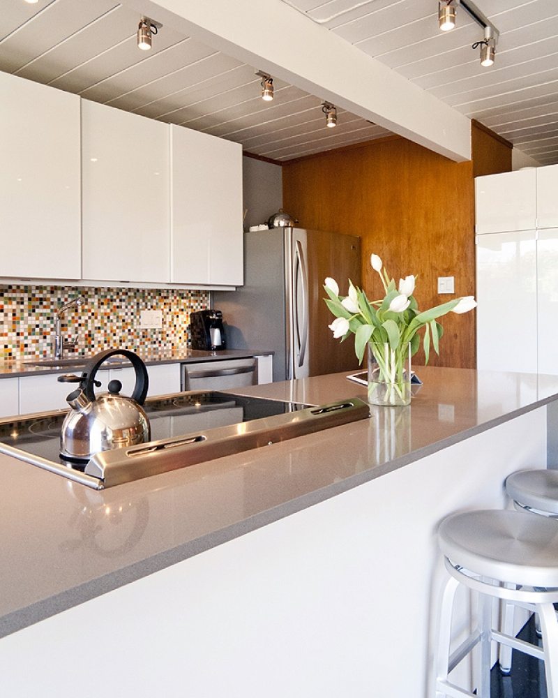 Eichler kitchen refurbished - cabinets and handles are pure Ikea