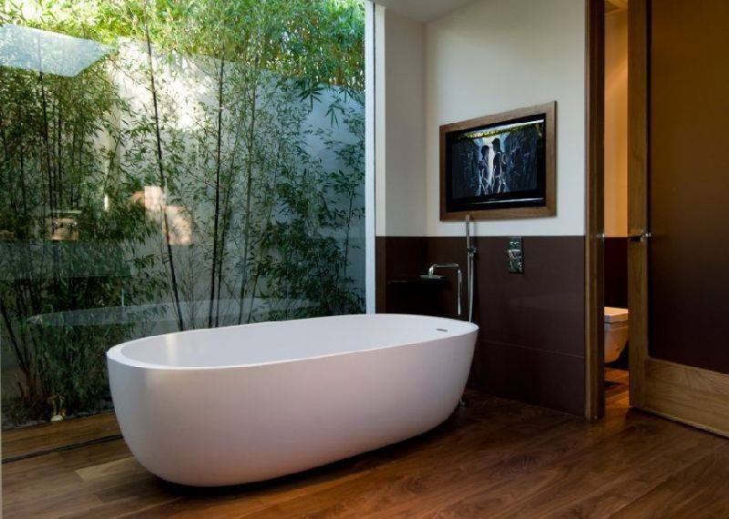 Indoor-outdoor bathroom design - location unknown