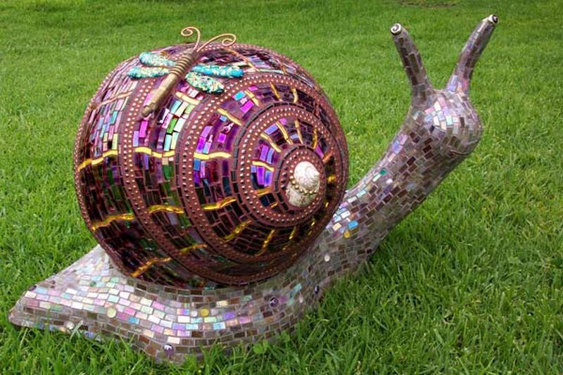 Is this mosaic snail cute or what?