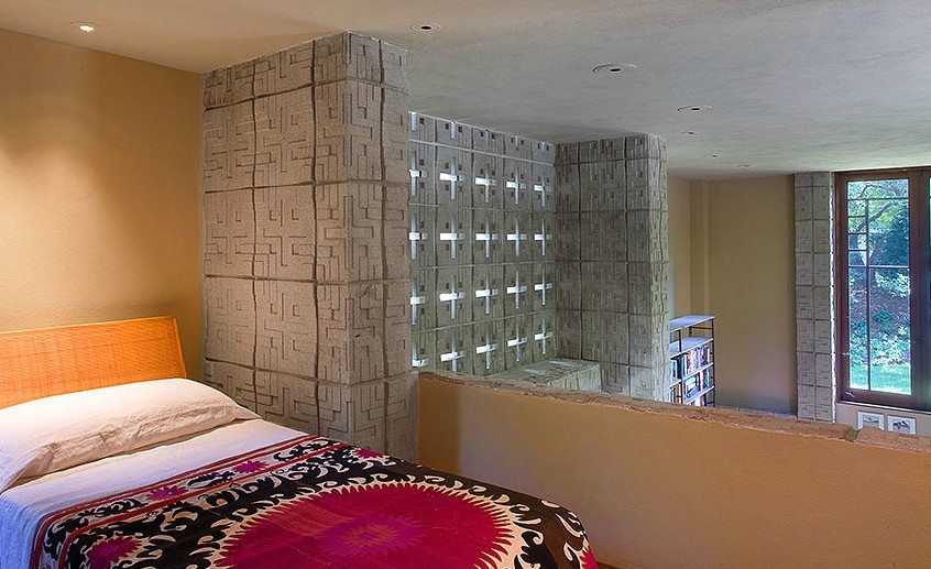 Millard House by Frank Lloyd Wright -  Bedroom void