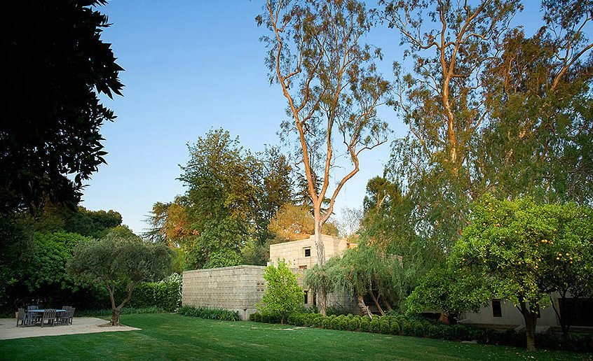 Millard House by Frank Lloyd Wright -  Formal garden