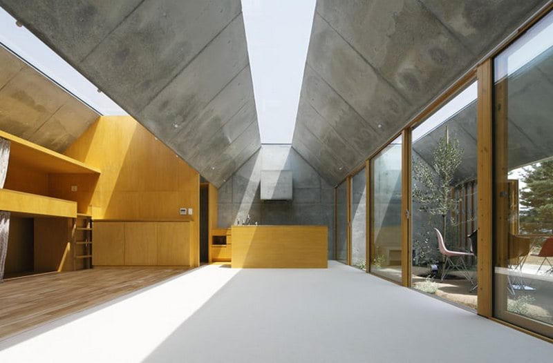Outside In House - Takeshi Hosaka Architects