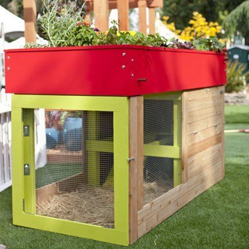 I always appreciate things that have more than one function.  This guinea pig/rabbit hutch is a good example. An instant raised garden bed, that can be moved around the yard as required and underneath a safe space for your small animals to dwell.  Pretty clever, don't you think?