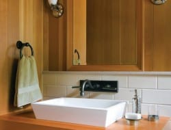 Highland Residence - Marcus Gleysteen Architects - Guest bathroom