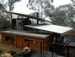 The original hut has been incorporated into the design - Bowen Mountain House - New South Wales, Australia