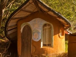 Ever imagined living in a home made entirely from materials you found nearby, cheaply or even for free? Cob homes are built with a minimum of materials, however these homes are strong and sturdy, lasting for hundreds of years if well taken care of.