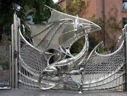 Even if dragons aren't your thing, the workmanship in this gate is amazing.