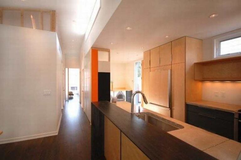 Small Contemporary Prefab Home -  Minneapolis, MN