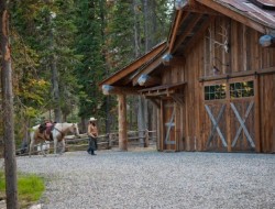 Headwaters Camp Barn - South Central Montana