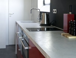130 Square Foot Micro Apartment in Paris - Kitchen