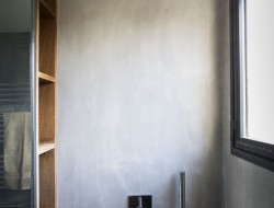 130 Square Foot Micro Apartment in Paris - Shower