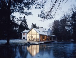 Floating Farmhouse - Narrowsburg, New York