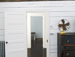 Floating Farmhouse - Narrowsburg, New York