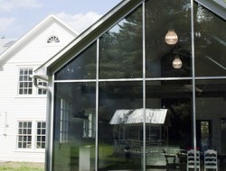 Floating Farmhouse - Narrowsburg, New York