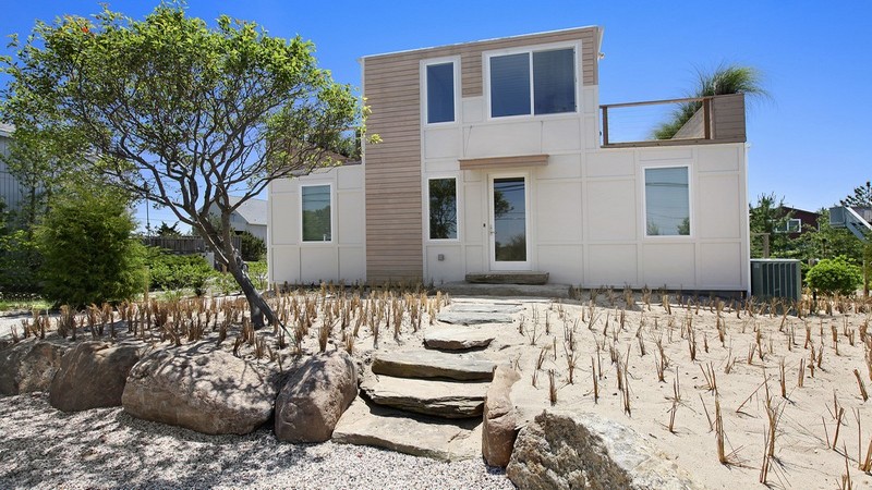 The First Container Home in the Hamptons