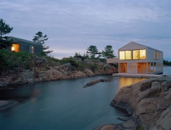 Floating House - Ontario, Canada