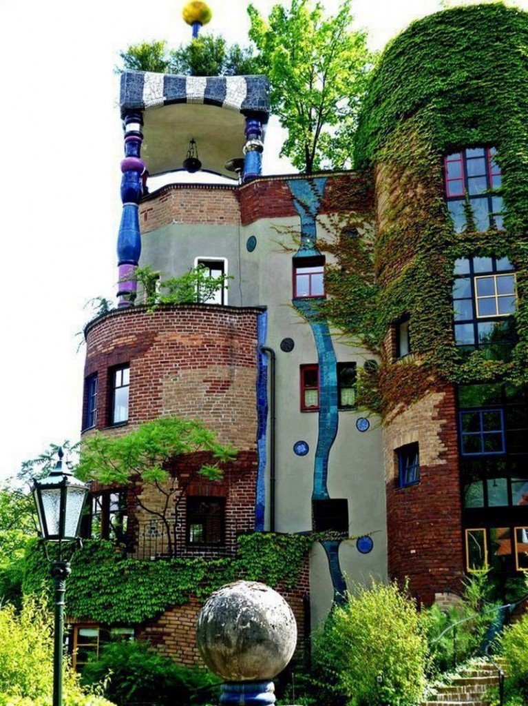 Hundertwasser House by Friedensreich Hundertwasser Vienna