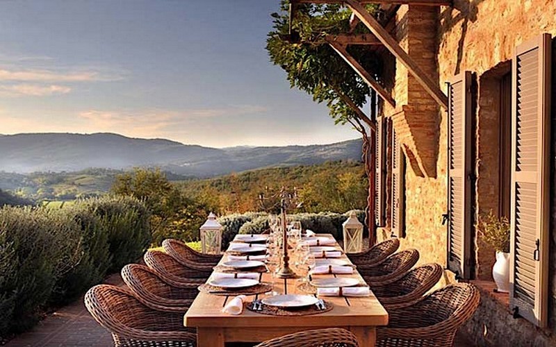 Outdoor Dining - 4 Important Factors to Consider