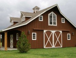 Uncle Howard's Barn - Rochester, WA