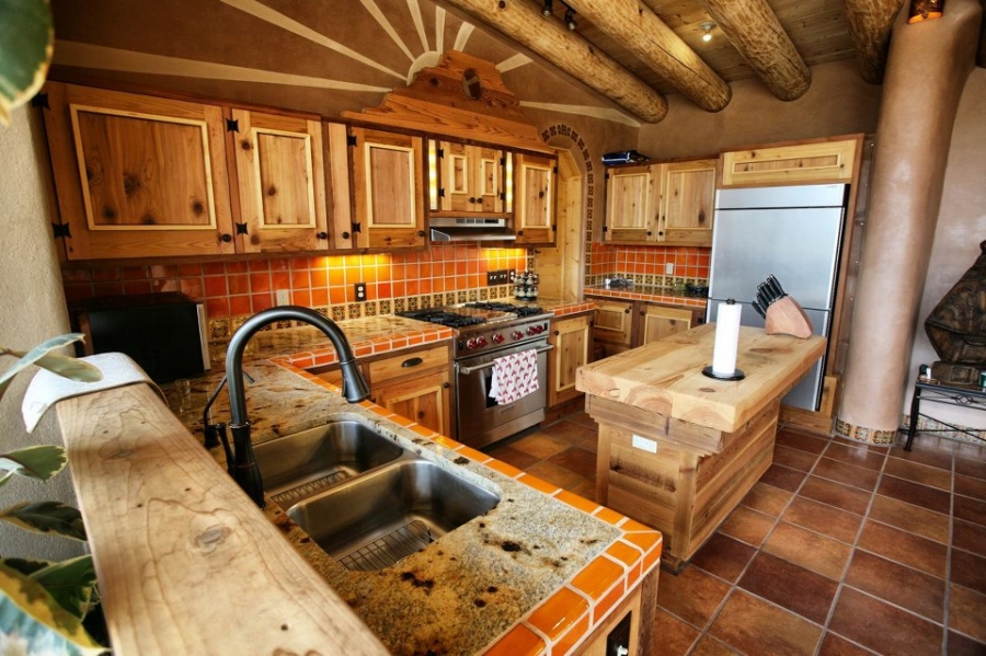 One of the great things about earthship homes is that each one is totally unique. What are your thoughts on this earthship home’s kitchen?