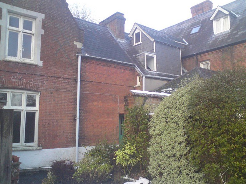 Traditional Brick House With Modern Glass Extension - Hampshire, UK