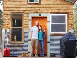 Tim and Hannah's Micro Cabin - Apartment Theraphy