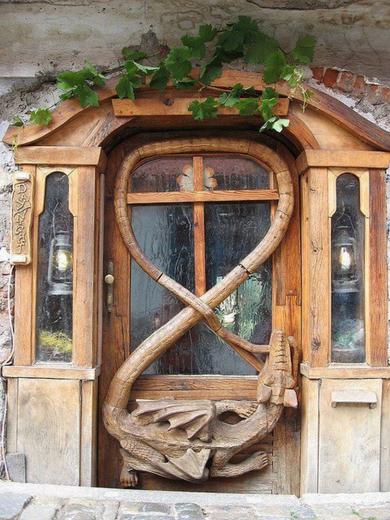 Here's another amazing door we thought was too good not to share.
