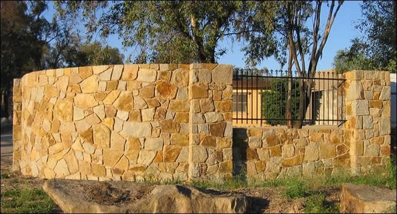 Stone Feature Walls - Brand Fences