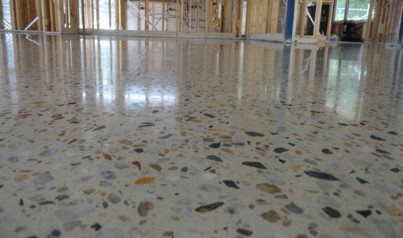 Polished concrete with large aggregate