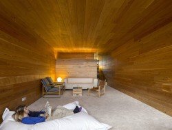 Casa B - dressed in yellow - Segovia Spain