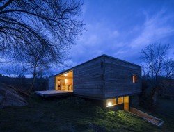 Casa B - dressed in yellow - Segovia Spain