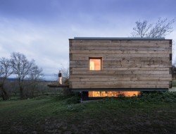 Casa B - dressed in yellow - Segovia Spain