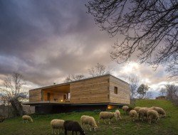 Casa B - dressed in yellow - Segovia Spain