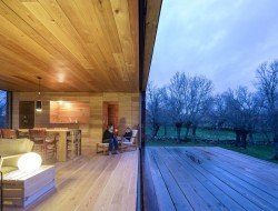 Casa B - dressed in yellow - Segovia Spain