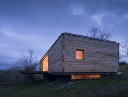 Casa B - dressed in yellow - Segovia Spain