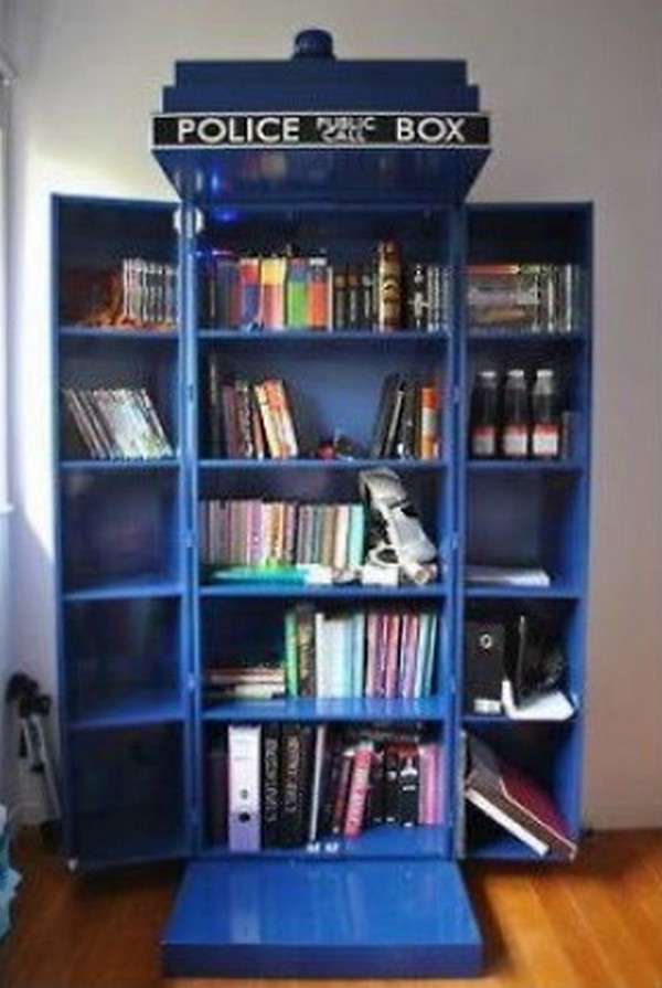 DIY TARDIS Bookshelf