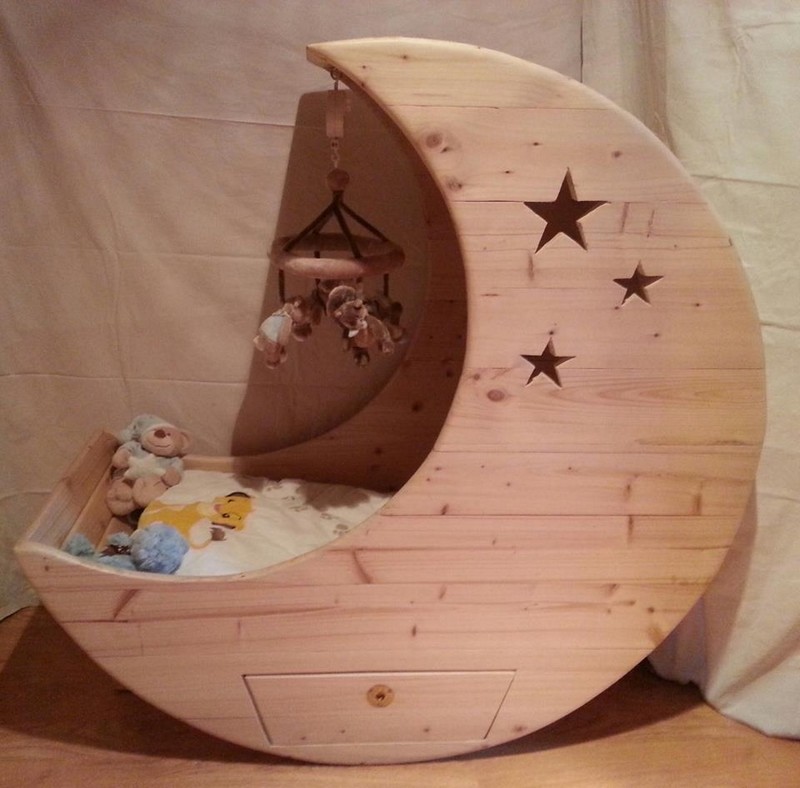 Adorable Moon Shaped Cradle 7 Step Construction