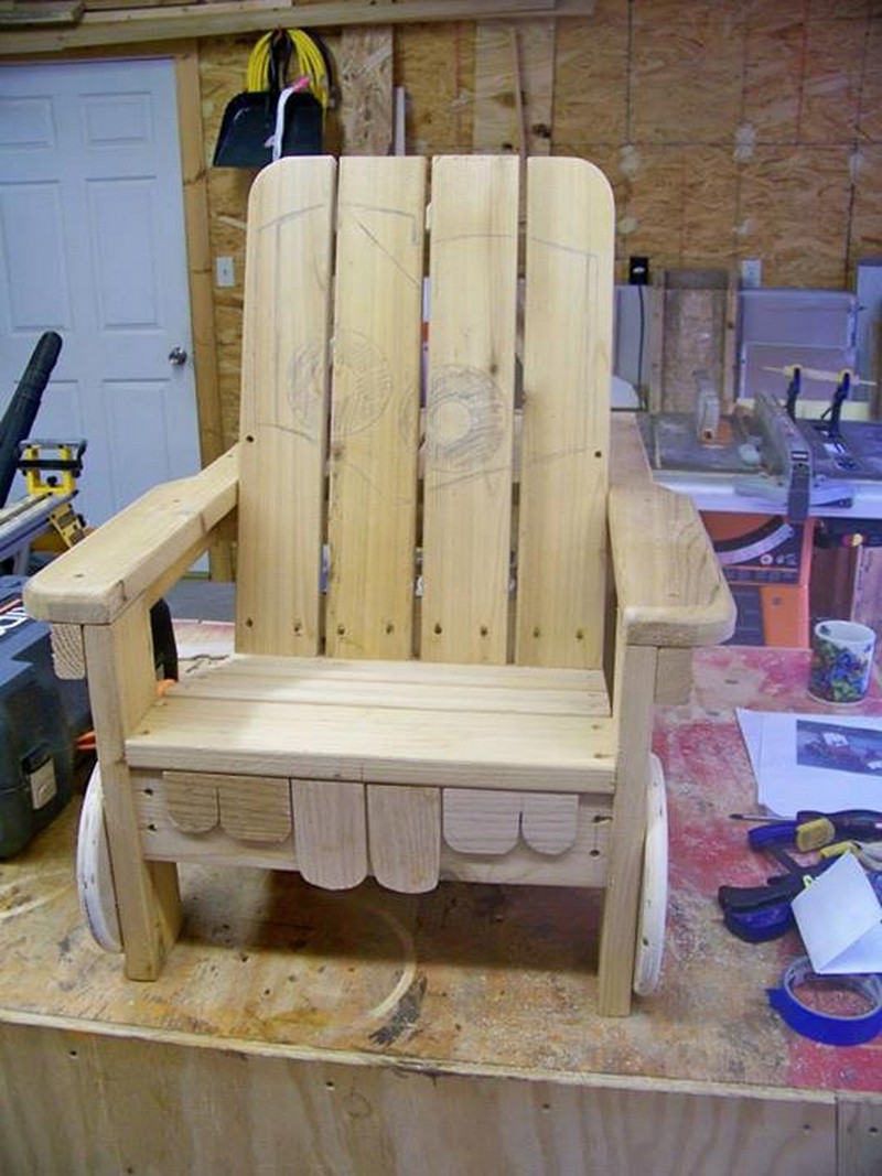 Build a DIY Adirondack chair for kids with a tow Mater ...