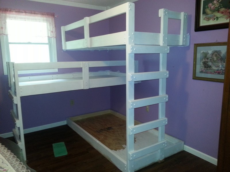 DIY Triple Bunk Bed