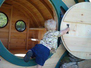 Best Hobbit Hole Playhouses: 3 Installation Tips