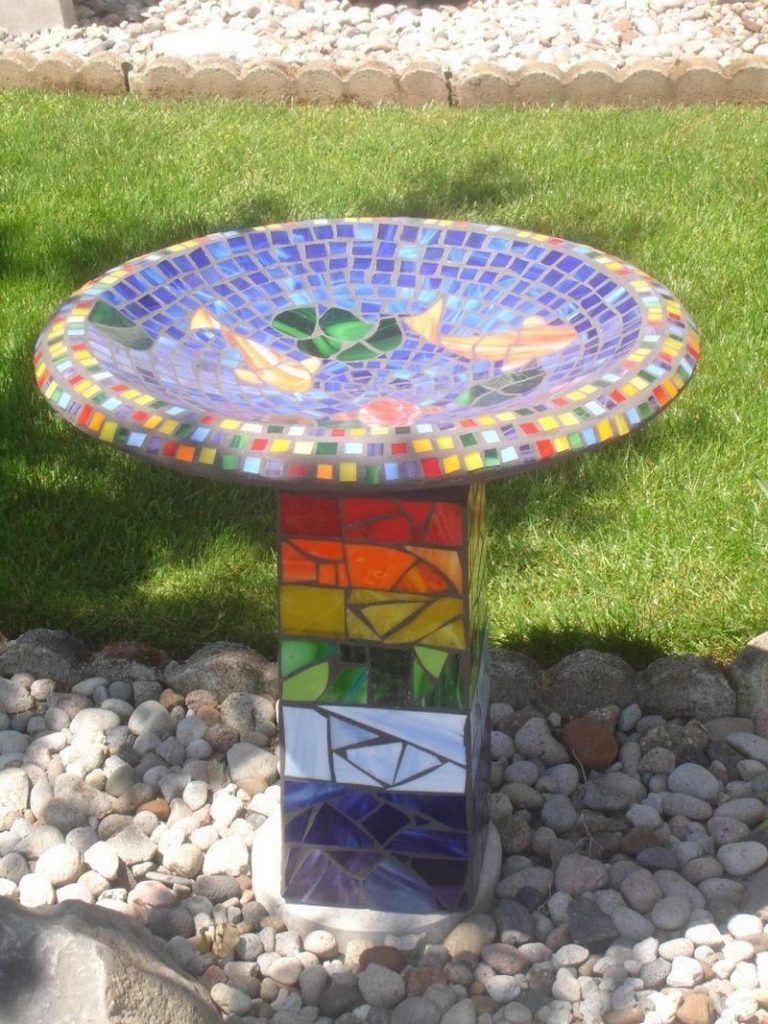 DIY Mosaic Bird Bath
