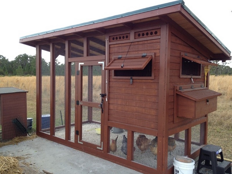 8 Creative Chicken Coop Projects - DIY BackyarD Chicken Coop 34