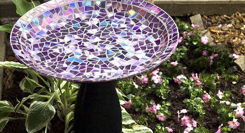 DIY Mosaic Bird Bath