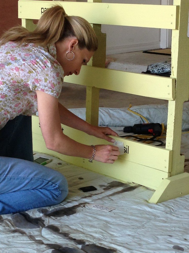 DIY Pallet Vertical Herb Garden